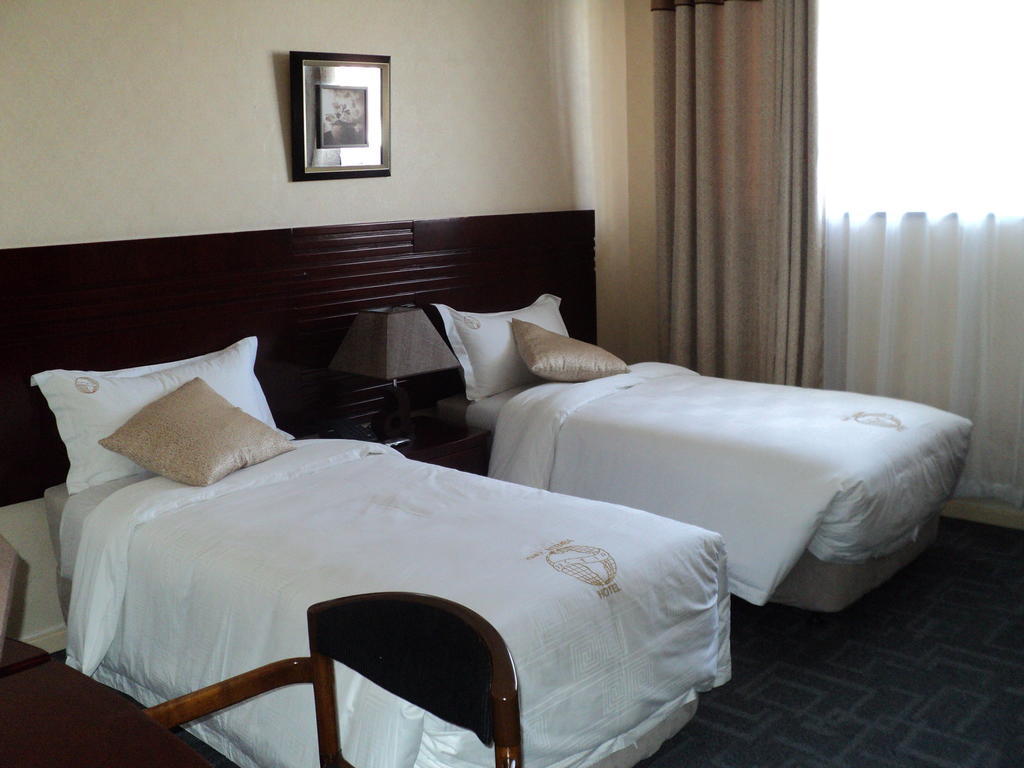 Chez Hotel Inn Johannesburg Room photo